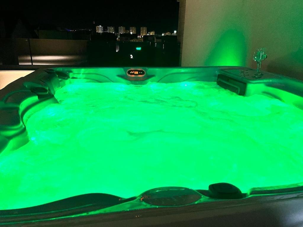 Olive Oasis Penthouse With Jacuzzi Leilighet Zadar Eksteriør bilde