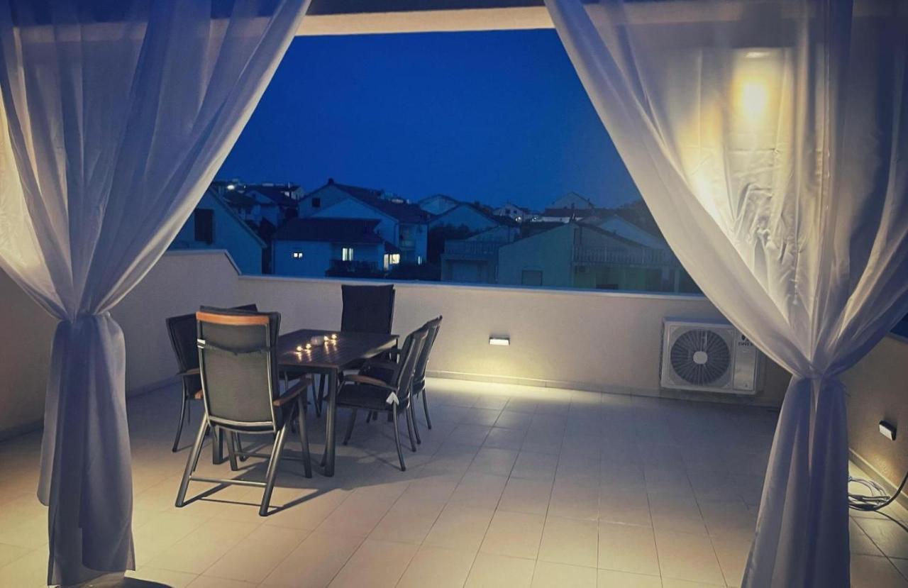 Olive Oasis Penthouse With Jacuzzi Leilighet Zadar Eksteriør bilde